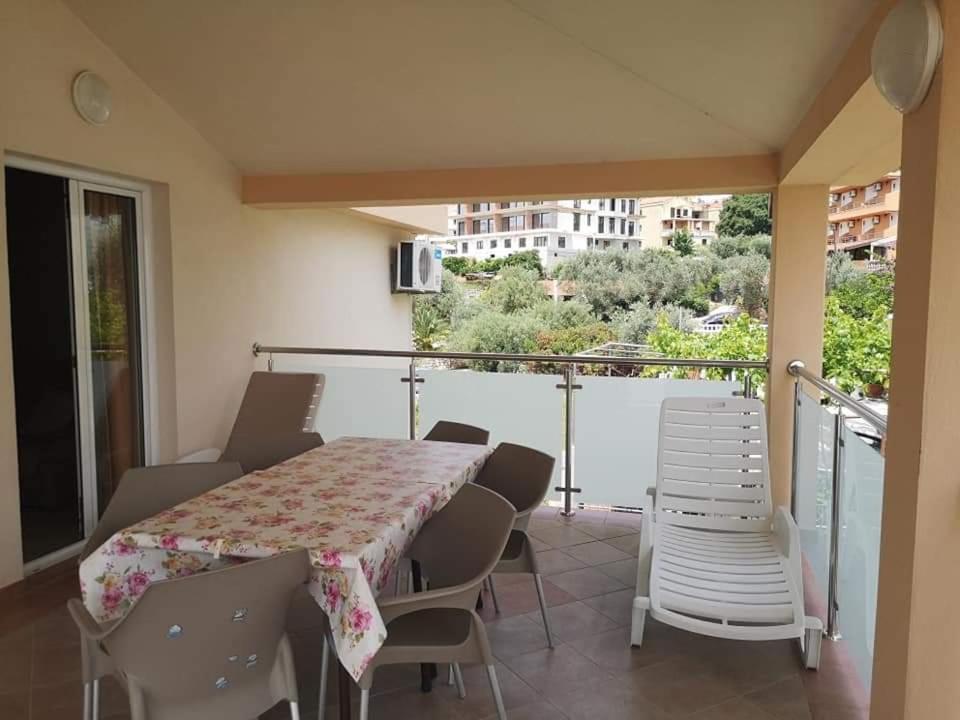 Apartmani Becici Exterior photo